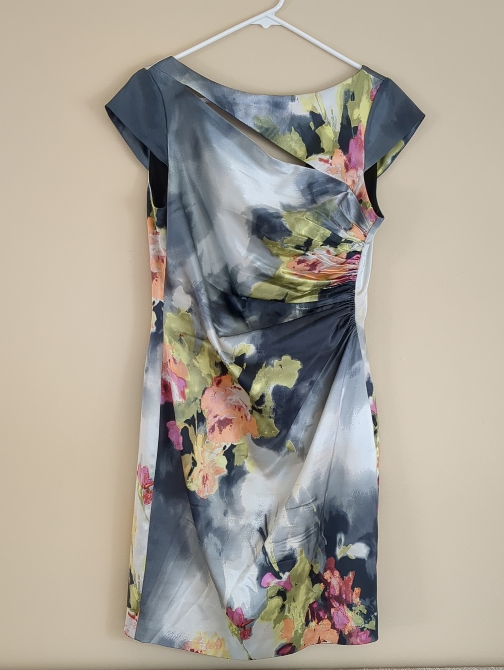 10 Kay Unger New York Silk Blend Ruched Dress